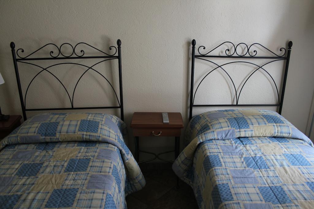 Hotel Porta Santa Maria Busca ห้อง รูปภาพ